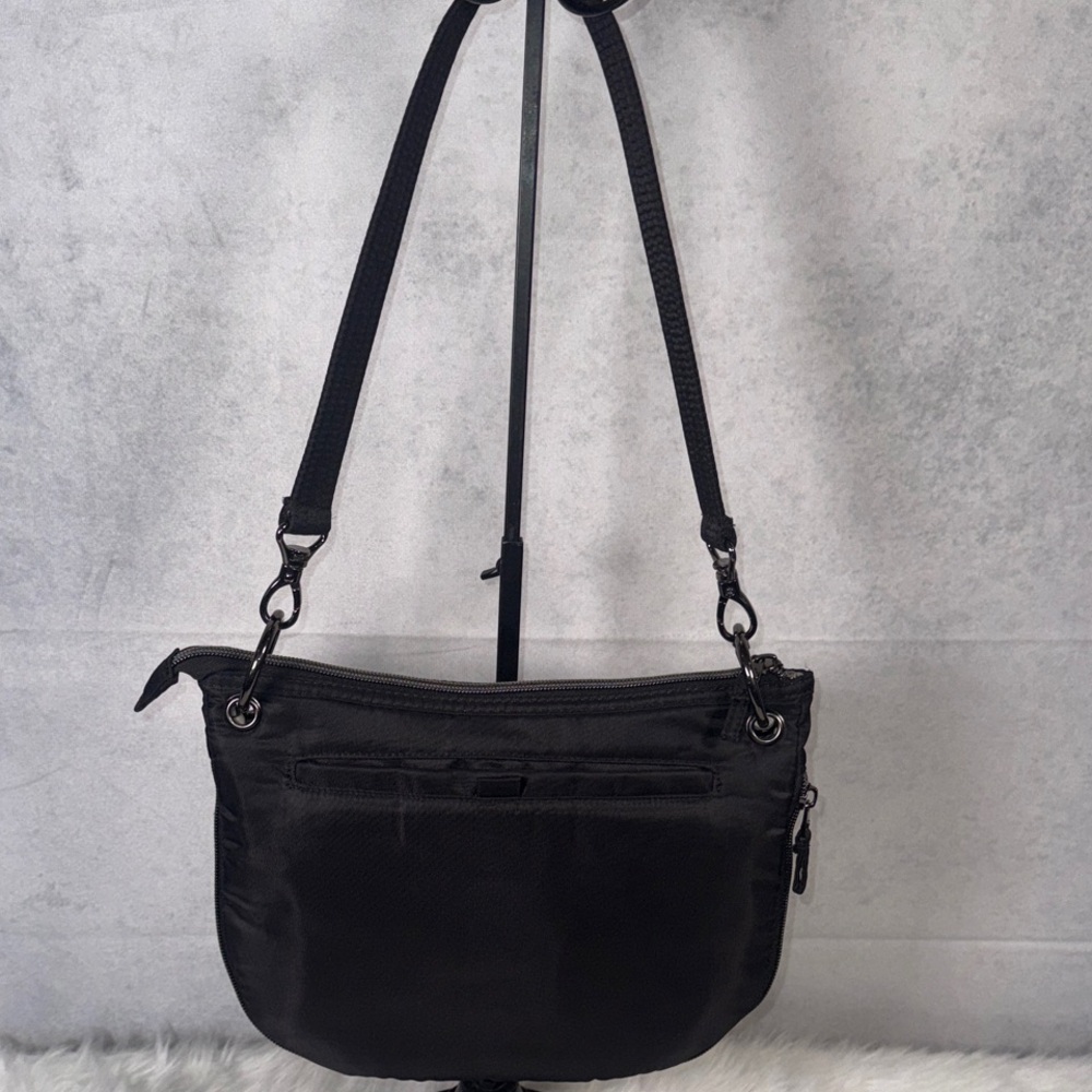 Lug Black Quilted Bag - Picture 3 of 7